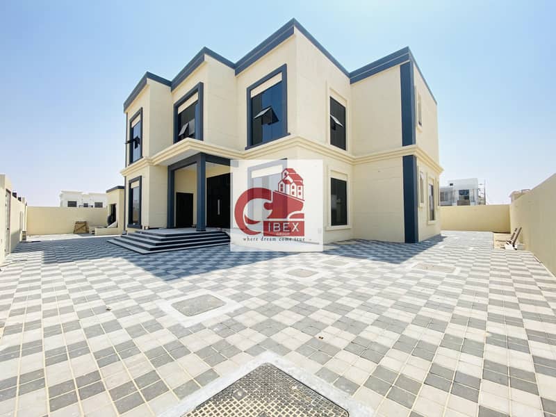 Brand new independent 5bed mulhaq villa best finishing just 3.5m
