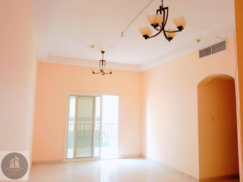 luxurious 2-BR apt•Near to hypermarket•spacious & bright • 1 month free• maintenance free•family building• just/30k