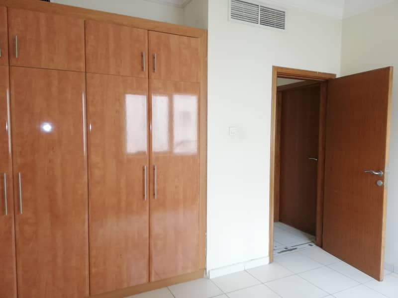 30 DAYS FREE LAVISH APARTMENT CENTRAL AC 2BHK WITH WARDROBE / CLOSE HALL FULLY SUNLIGHTED JUST 22k**