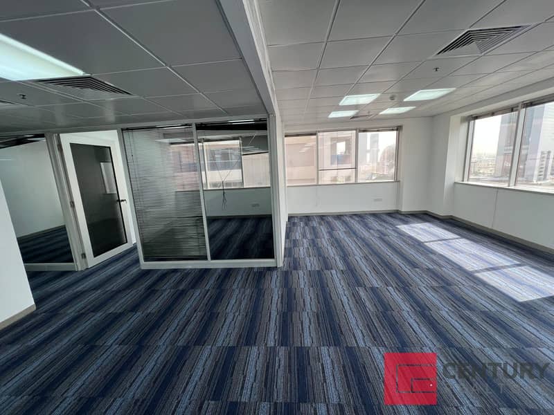 Ready To Move | Sheikh Zayed Road View | Higher Floor |