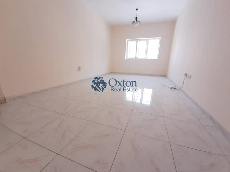 Spacious 1-BHK With Wardrobe | 1-Month FREE Available in Al Khan