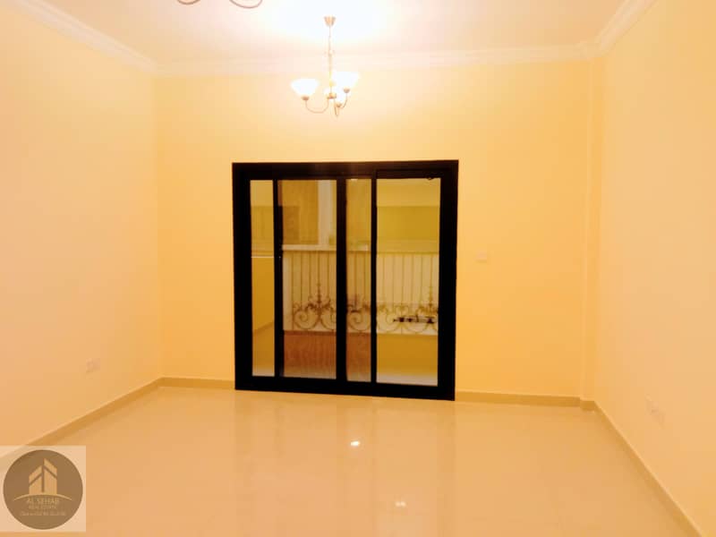 Luxury 1BR apt with balcony! Bright & spacious! Wardrobe! Master room! Family building ! In just 29k