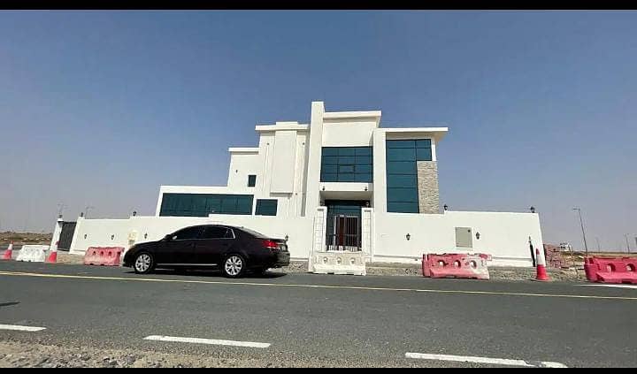 Luxurious brand new villa available for rent in tilal city 7bedroom rent 170k