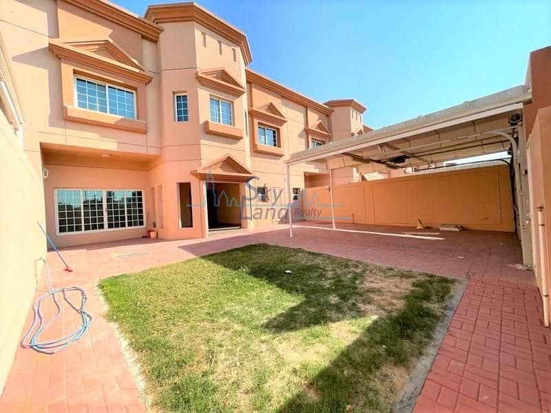 Beautiful 5 BR+ Maid Villa|Shared Pool and Gym