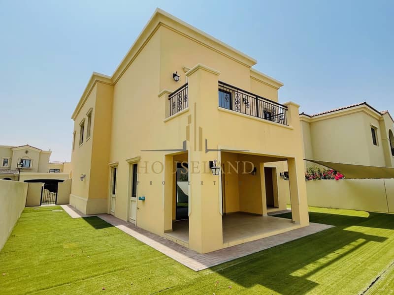 BRIGHT AND SPACIOUS | 5bedroom with maids |CLOSE TO PARK
