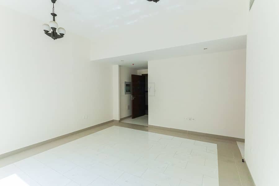 Delightful 2 B/R  with Central AC| Central Gas | Brand new  Bldg| Al Raffa, Bur Dubai