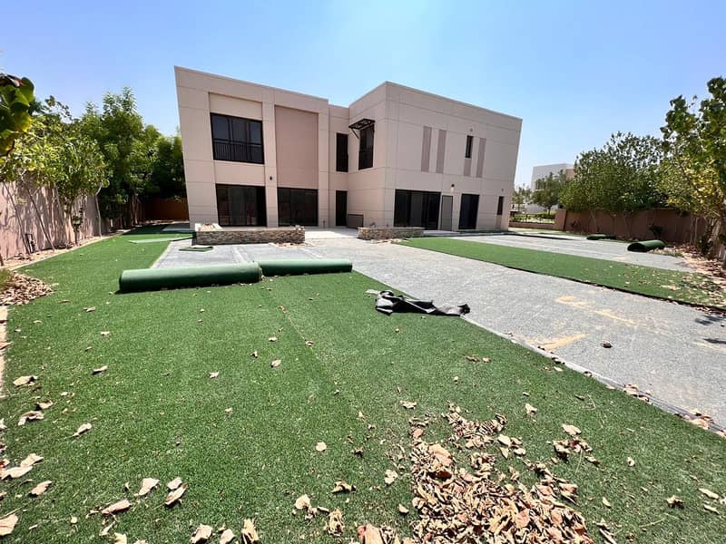 Luxury, Spacious 5 Bedroom Villa Available For Rent In Al Zahia