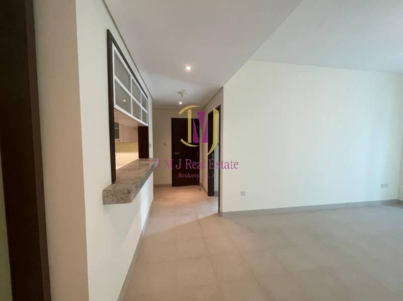 Well Maintained, 1BR Unfurnished in High Floor