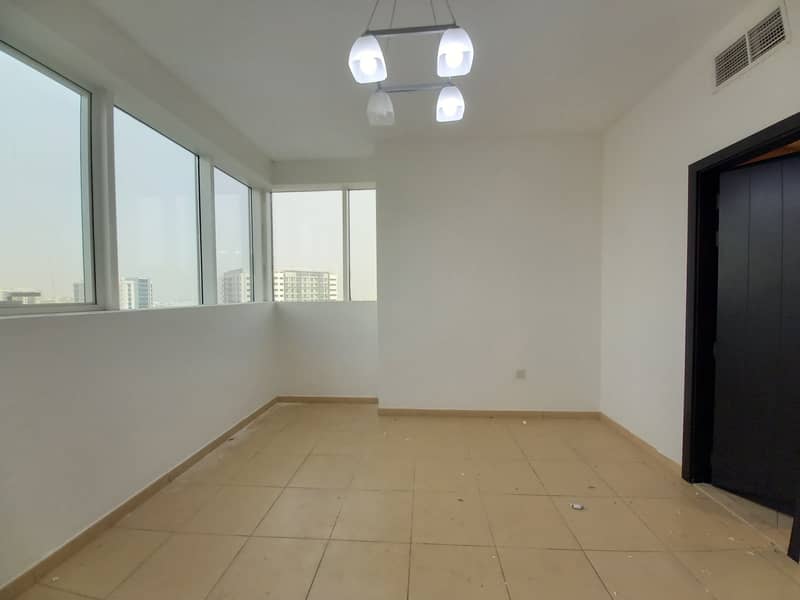 2 MONTH FREE   ●CHILLER FREE ● LIKE A NEW BUILDING ● SPACIOUS APARTMENT ●