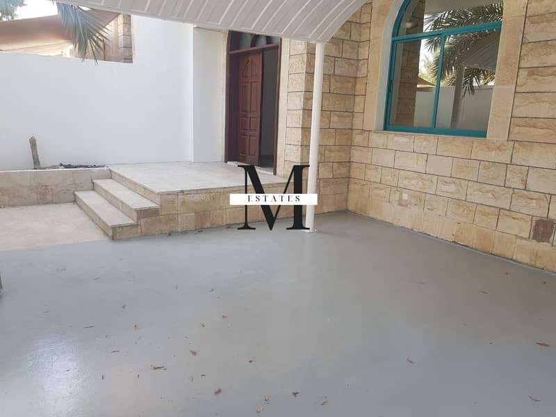 Well Maintained Villa  in A Prime Location for Rent