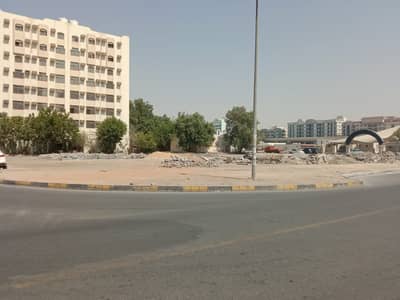 Plot for Sale in Abu Shagara, Sharjah - For sale commercial, residential or investment land, car parks on the street corner