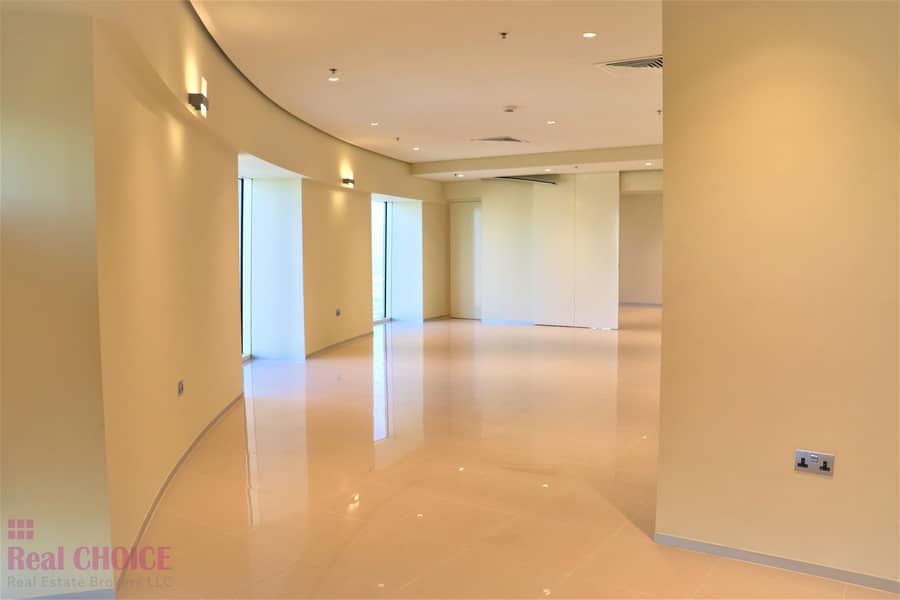 شقة في برج بارك بليس،شارع الشيخ زايد 2 غرف 210000 درهم - 4898208