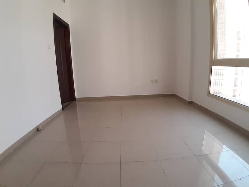 Luxury Huge  Apartment Of 2BHK With All Facilities Near  To Pond Park
