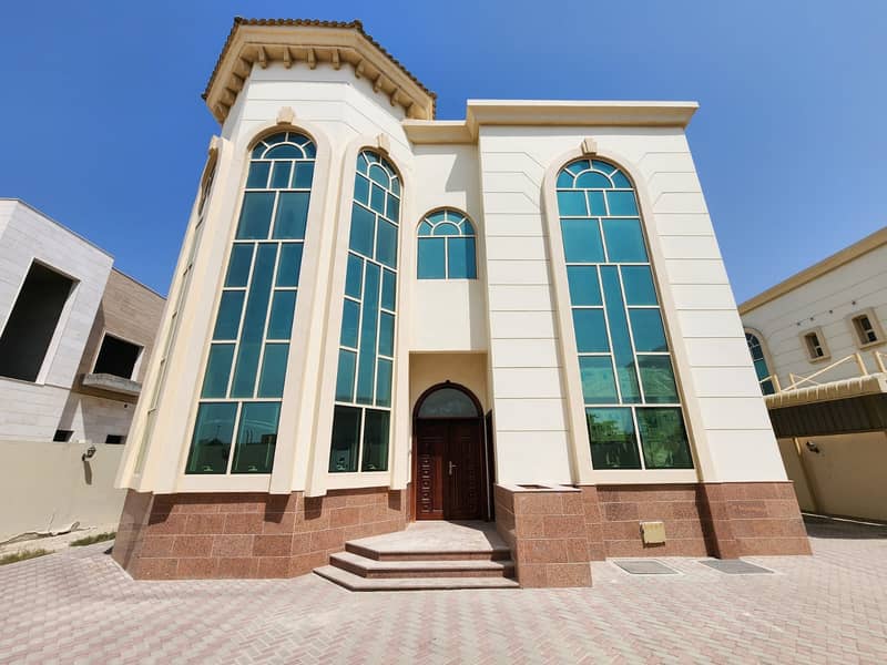 Villa for rent in Sharjah / Al-Wafjah area on the main street (inside the complex of 4 villas)