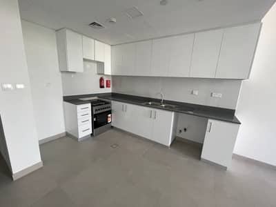 Brand new 2 bedrooms apartment 60k with big tarrace ready to move