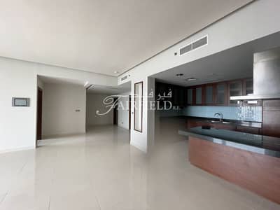 Spacious Well Maintained  2Br+ Maid Apt