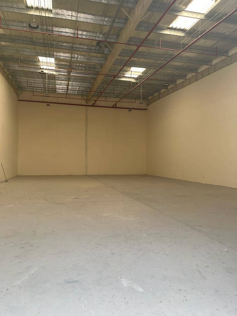 FOR RENT WAREHOUSE 3500 SQFT  INDUSTRIAL 17