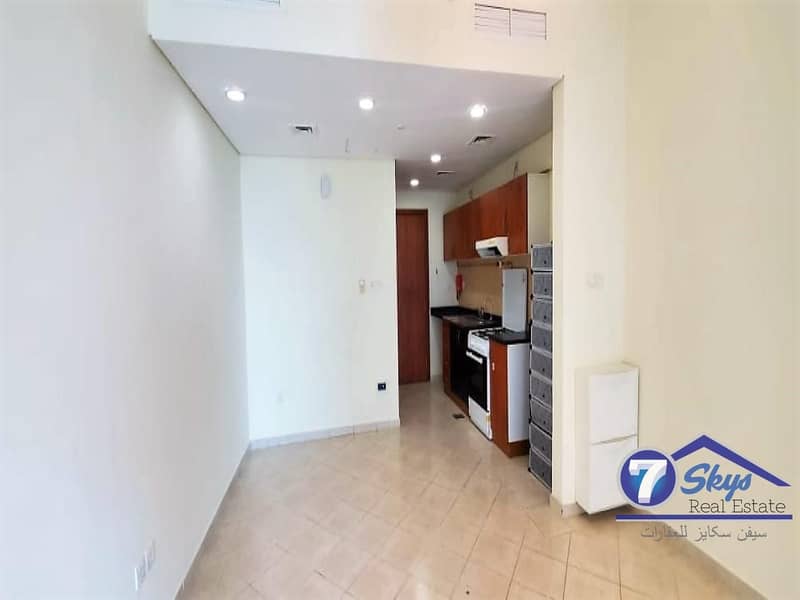 Studio with Balcony | Vacant | Ready to Move-in