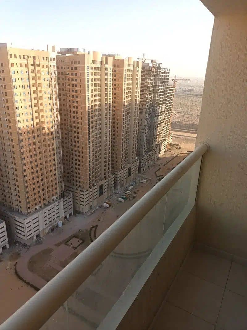 شقة في أبراج أحلام جولدكريست،مدينة الإمارات‬ 2 غرف 230000 درهم - 6410451