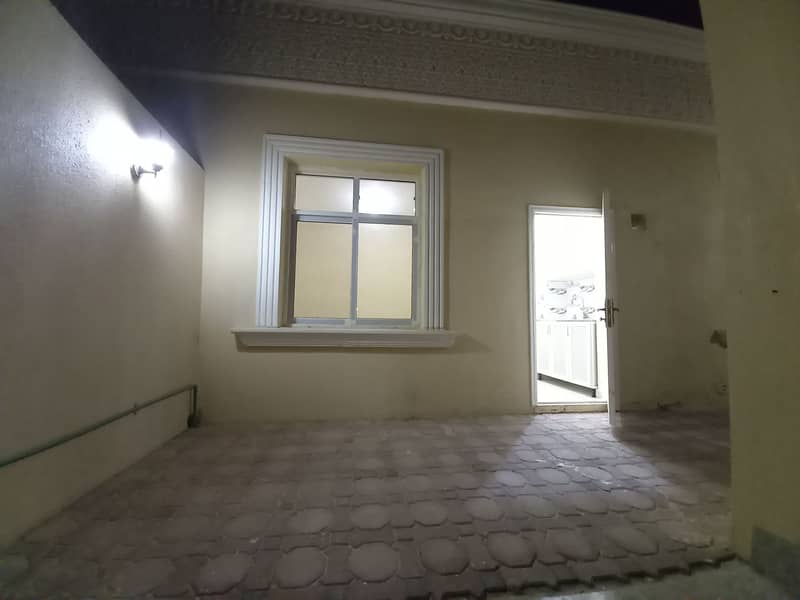 Clean Studio With Private Entrance Near Mazyed Mall Mbz