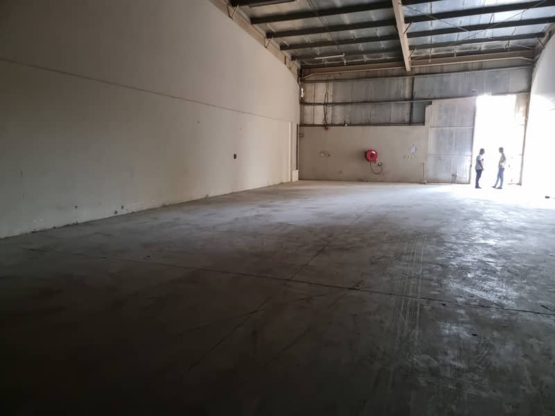 3500 SQFT WAREHOUSE WITH 3 PHASE ELECTRICITY AND WATER