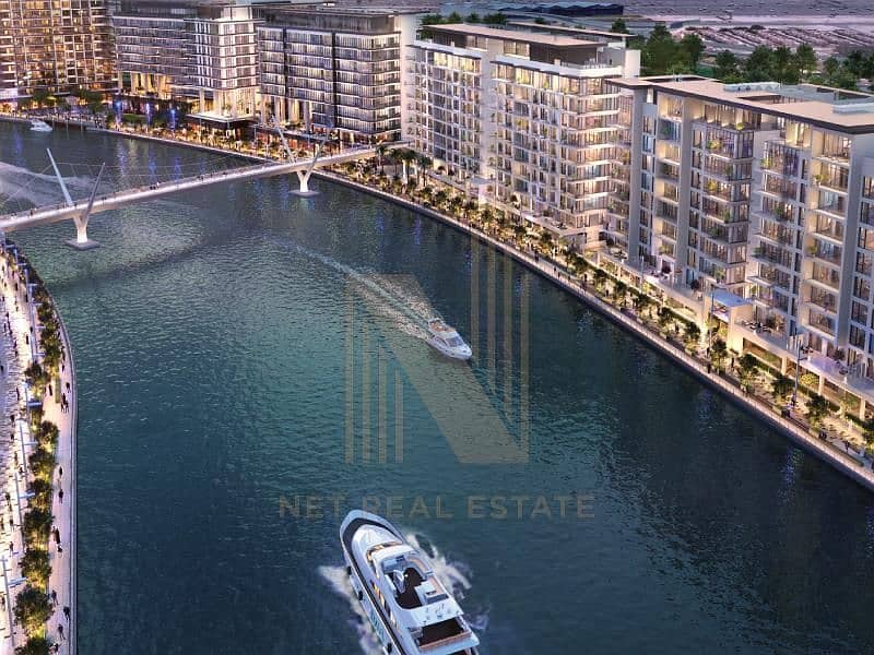 位于阿尔瓦斯尔，运河景观公寓 的大型综合物业 75000000 AED - 6414409