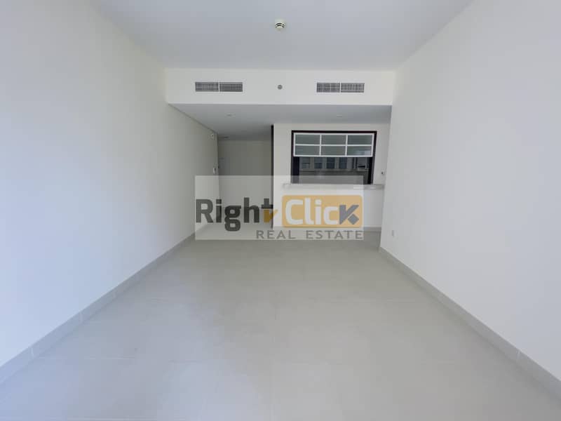 Pool  view Bright 1BR For rent in blvd Central