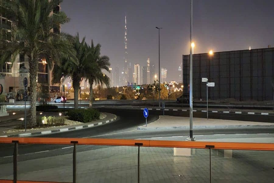 3091 sqft NEW Vacant Bi-Level 3BR | Khalifa View
