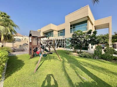 5 Bedroom Villa for Rent in Jumeirah, Dubai - Luxury Villa | Near Beach | Massive Plot