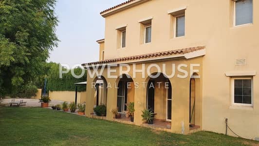 4 Bedroom Townhouse for Sale in Arabian Ranches, Dubai - Facing Pool and Park | Superb Garden | Corner Unit