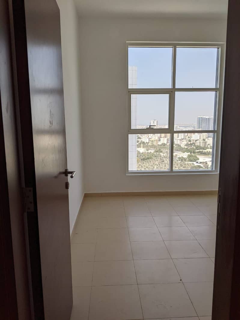 شقة 2 BHK متاحة للإيجار في برج المدينة عجمان