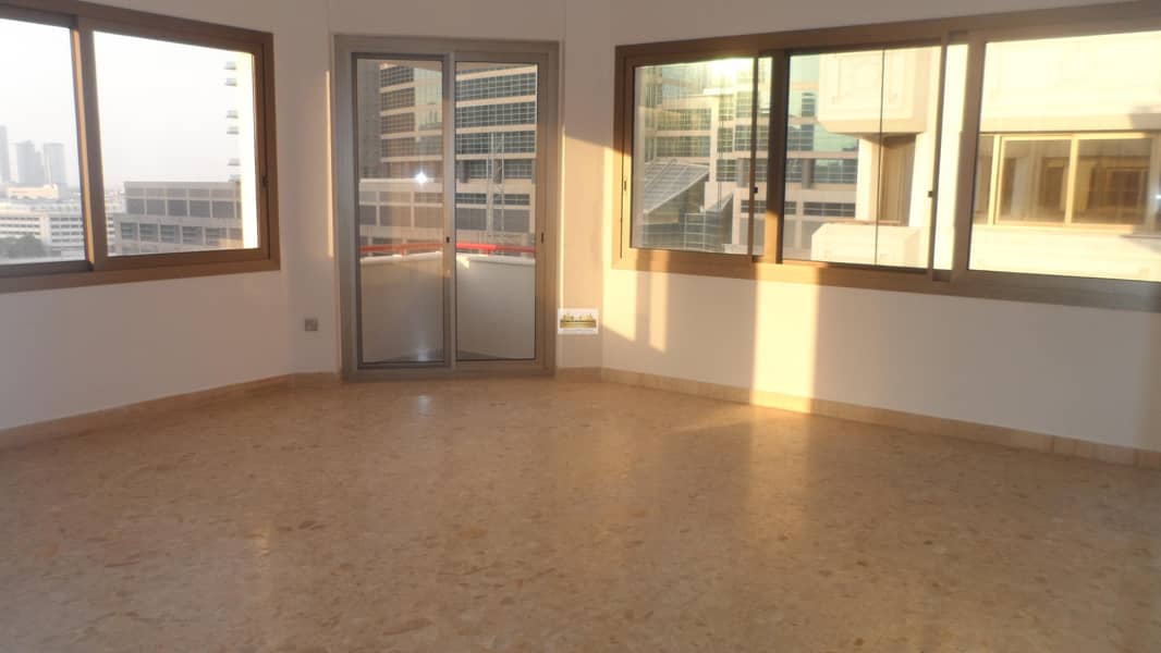 CT KC-Well Priced 2BHK Apt in TCA w/ Parking