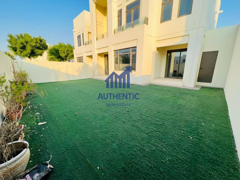 4 Bedroom| Ready to Move | Private Garden