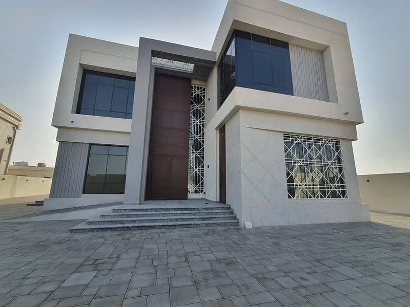 LUXURY BRAND NEW VILLA IN Awir(5 bed +hall+living +dining +service block)