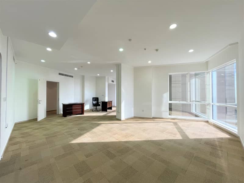 Fitted Office in Sheikh Zayed Road near Metro
