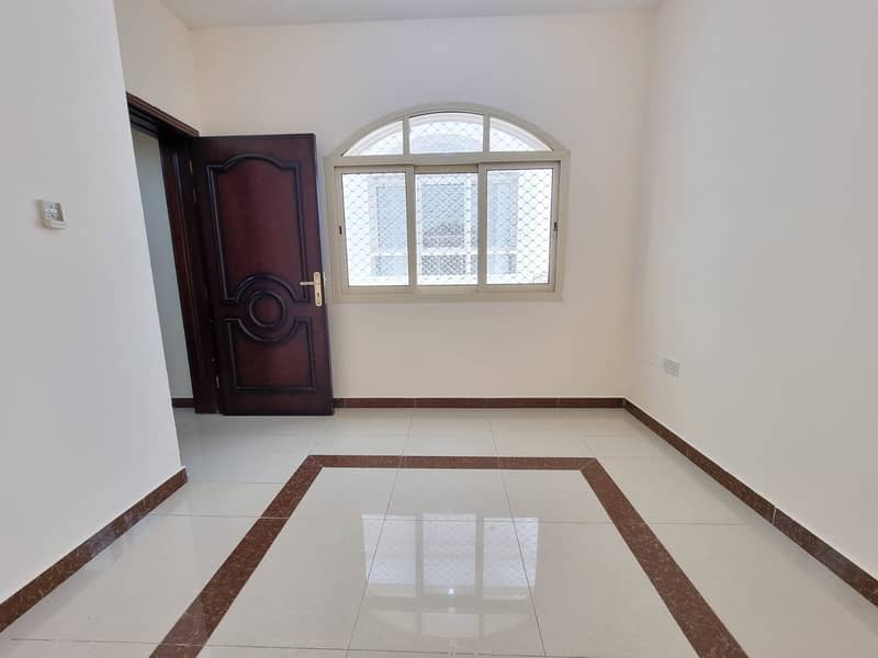 Family Community Private Entrance 1BHK With Sep Kitchen Proper Washroom Neat And Clean Near Market In KCA.