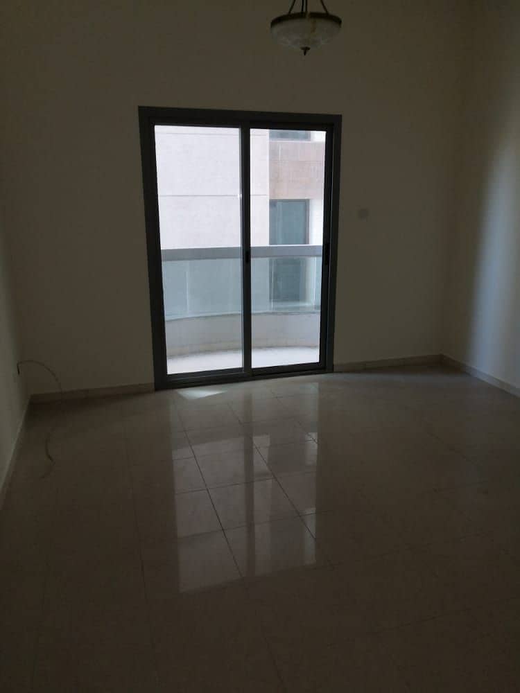 8 For sale an apartment of 3 rooms and a hall with a balcony in Al Majaz 3 in Al Serhi Tower