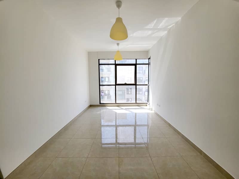 Like Brand New 3bhk flat//With kitchen Appliances and 1parking free or full