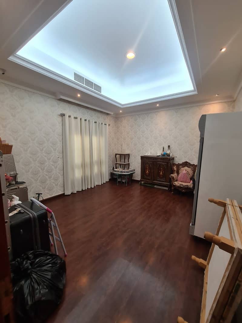 For sale a two-storey villa in the city of Sharjah in the Ramtha area