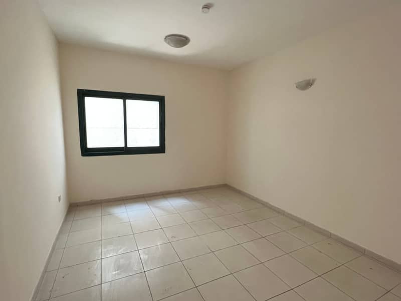 Квартира в Аль Маджаз，Аль Маджаз 3, 3 cпальни, 32000 AED - 6381182