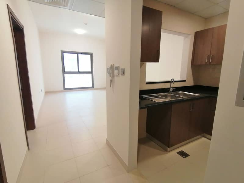 NO COMMISSION || ONE MONTH FREE|| 1BR Unit with 2 Baths and Balcony  50k to 54k/yr