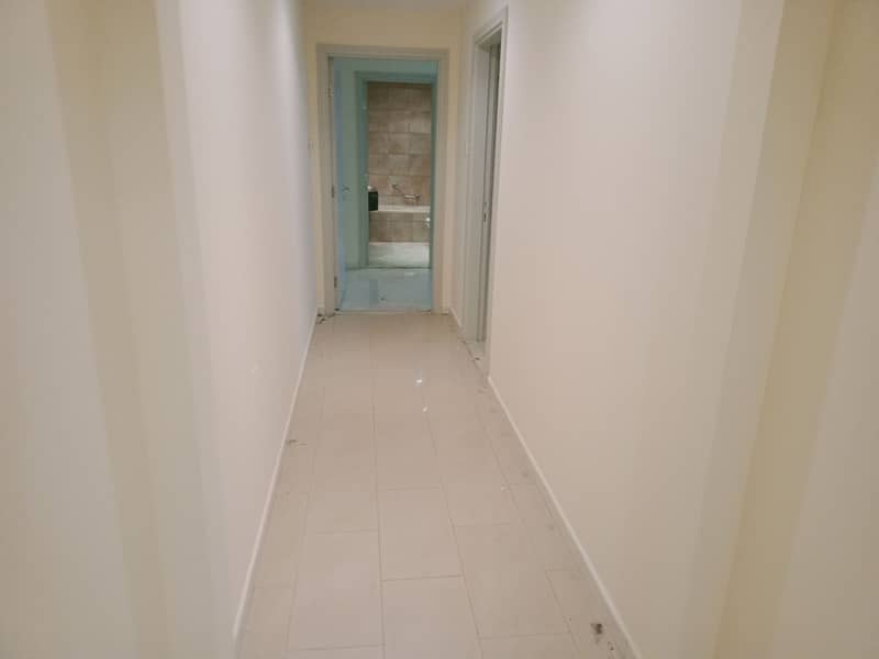 14 Corridor in apartment