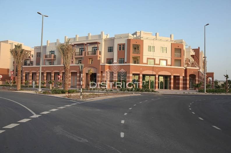 Street View Studio Apartment in Al Ghadeer