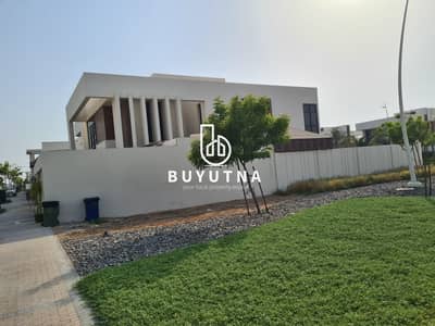 4 Bedroom Villa for Sale in Yas Island, Abu Dhabi - MODERN AMENITIES. URBAN LOCATION. SOPHISTICATED STYLE. PRIVATE POOL.