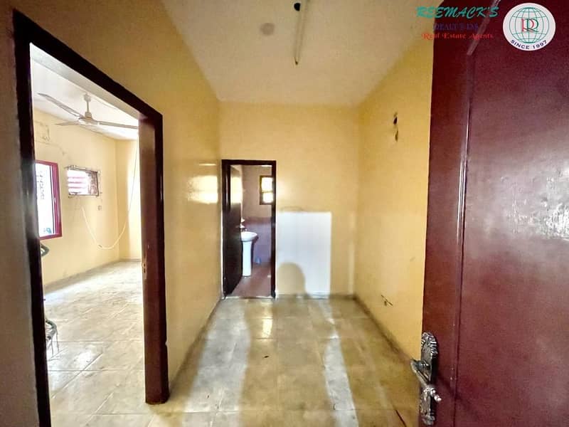 SPACIOUS STUDIO FLAT WITH LOBBY AND BALCONY AVAILABLE IN MUSALLA AREA NEAR TO GRAND MALL