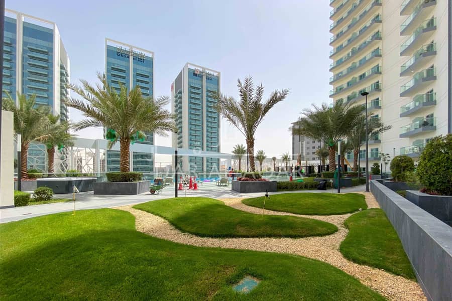 شقة في بيلا روز،مجمع دبي للعلوم 1 غرفة 999000 درهم - 6002083