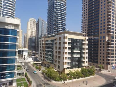 1 Bedroom Flat for Rent in Dubai Marina, Dubai - 1 BR Spacious | HUGE BALCONY | NEAR METRO /TRAM