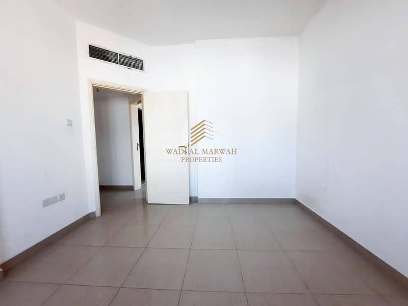 2bhk Marvelous  apartmen 1month free at al taawun  with well reputed records  maintanace and parking free well cleaned.