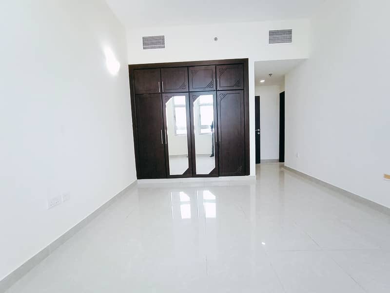 Luxury huge 2bhk with 1 month free wardrobe balcony available gym pool free parking free