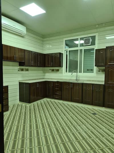 فلیٹ 2 غرفة نوم للايجار في الشامخة، أبوظبي - شقة في الشامخة 2 غرف 42000 درهم - 6414481